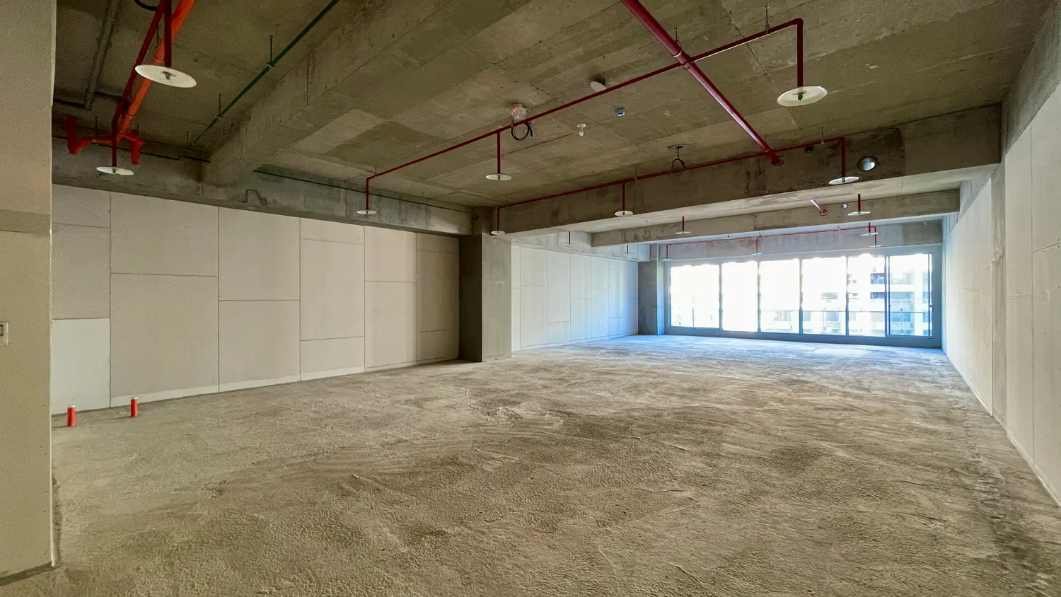 Office for rent in Zhongli District, Taoyuan City | NT$ 90 000 | 54 ping slide 7