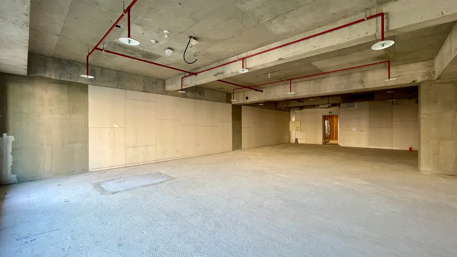 Office for rent in Zhongli District, Taoyuan City | NT$ 90 000 | 54 ping slide 8