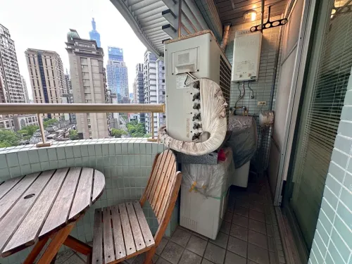 2 bedrooms apartment for rent in Xinyi District, Taipei City | NT$ 55 000 | 17 ping slide 11