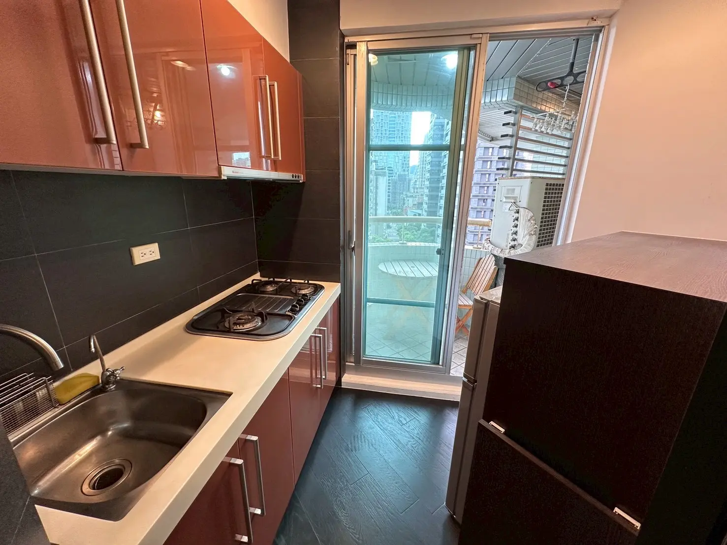 2 bedrooms apartment for rent in Xinyi District, Taipei City | NT$ 55 000 | 17 ping slide 6