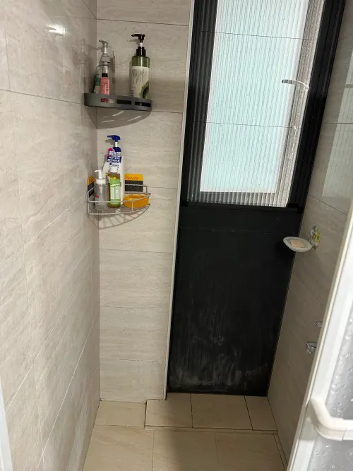 Room for rent NT$ 12 500 - Lane 122, Section 3, Chengde Road - 3 bedrooms
