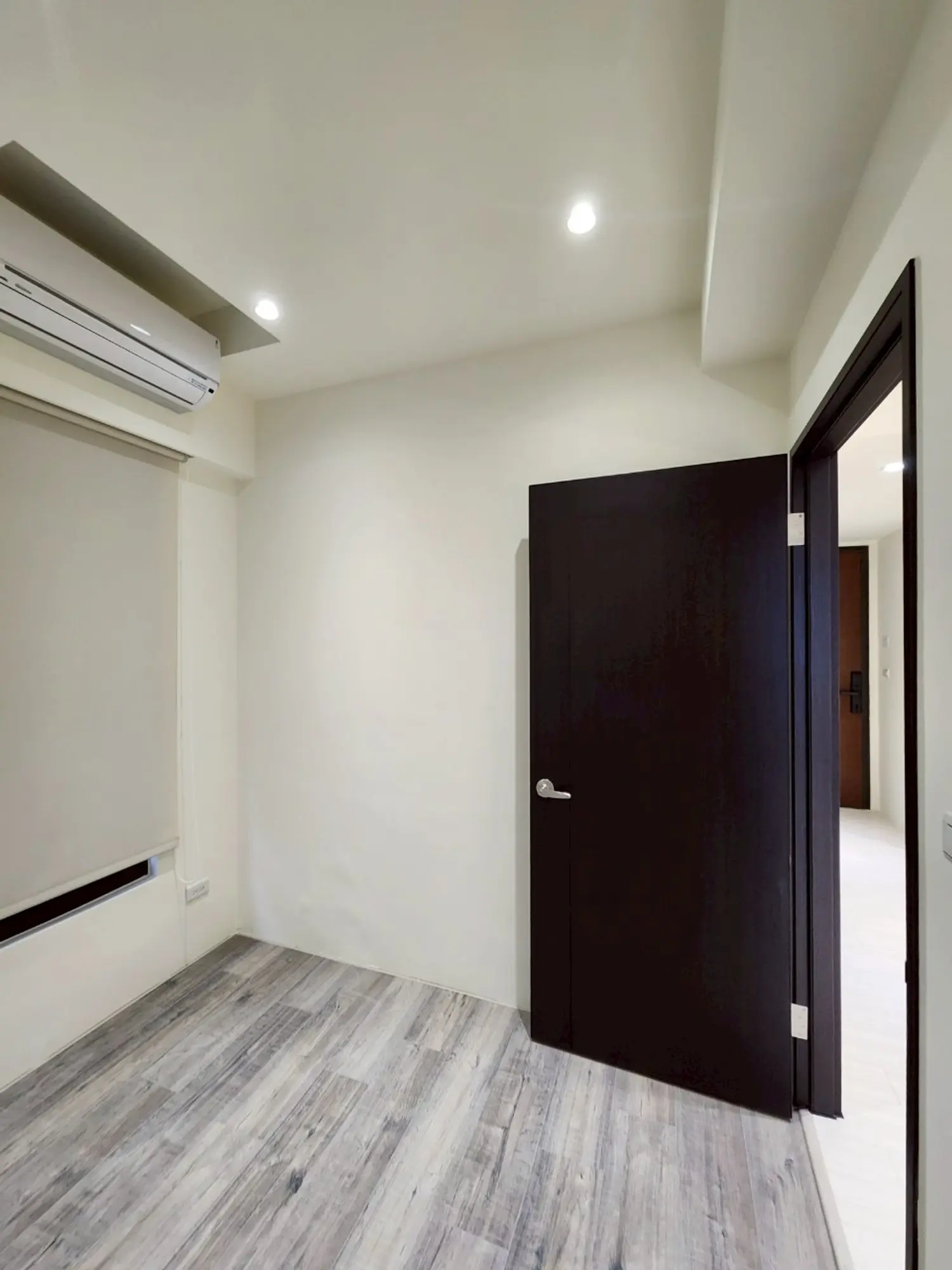Studio apartment for rent TWD 29 000 - 17 ping - Taoyuan District,Taoyuan City slide 15
