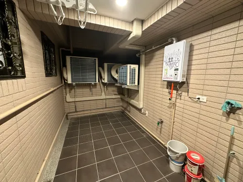 3 bedrooms apartment for rent in Beitun District, Taichung City | NT$ 36 000 | 25 ping slide 8