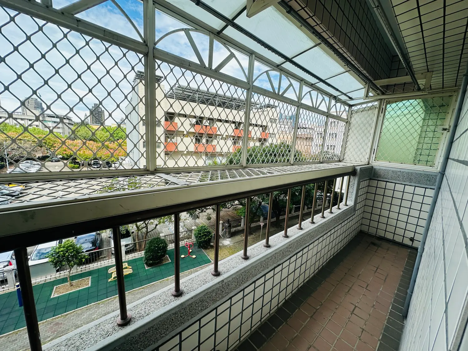 3 bedrooms apartment for rent in Nantun District, Taichung City | NT$ 33 000 | 37 ping slide 3