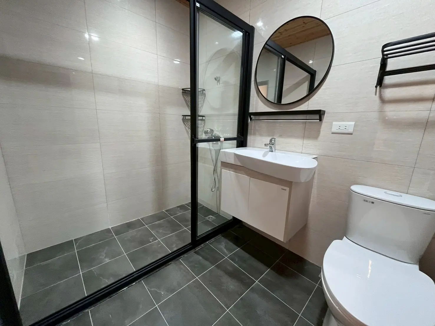 3 房 中山區, 台北市公寓出租 | TWD 45 000 | 27 坪 slide 10