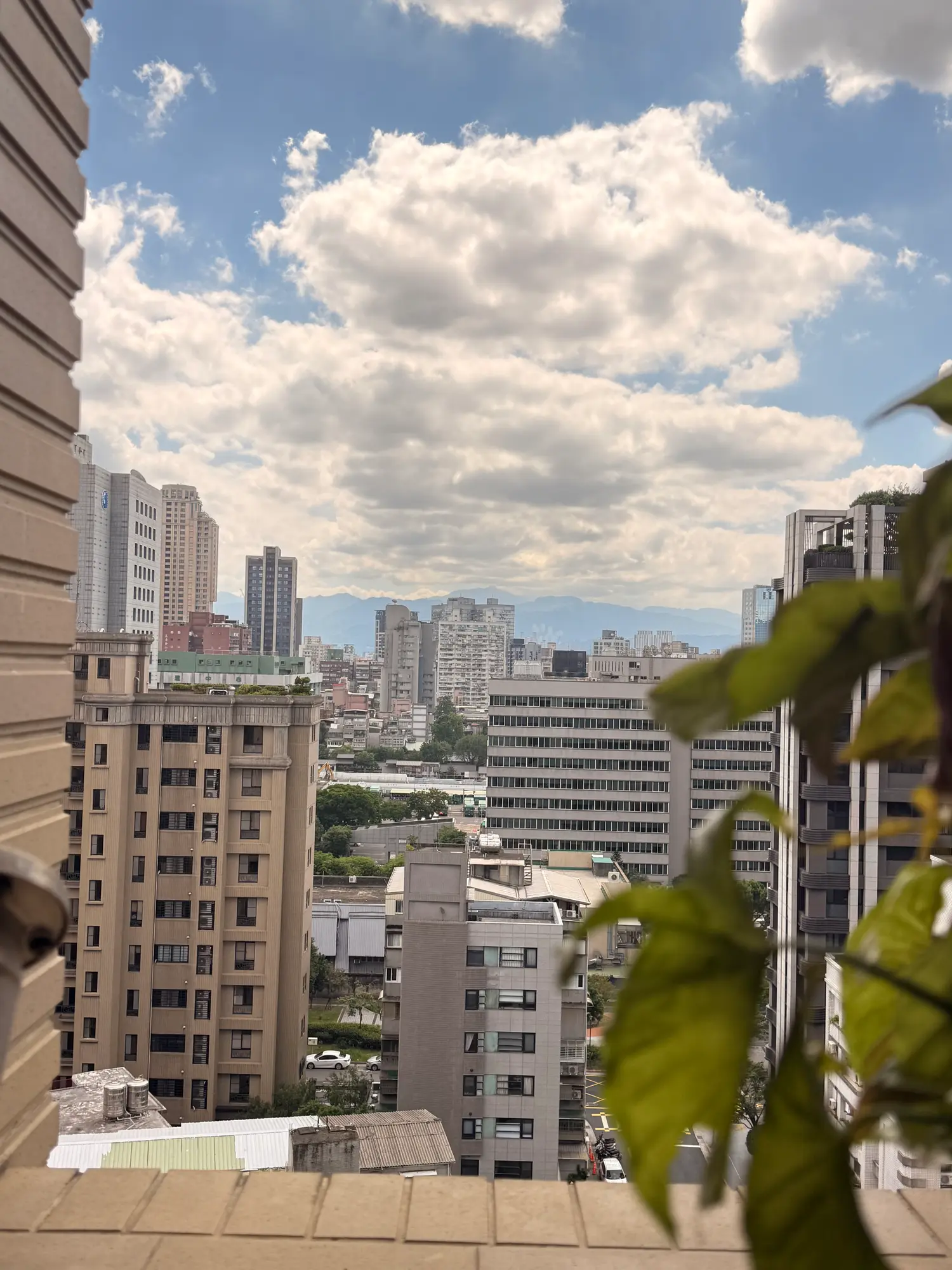 Studio apartment for rent in Daan District, Taipei City | NT$ 35 000 | 9 ping slide 5