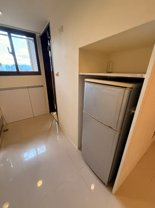 Studio apartment for rent in Daan District, Taipei City | NT$ 35 000 | 9 ping slide 15