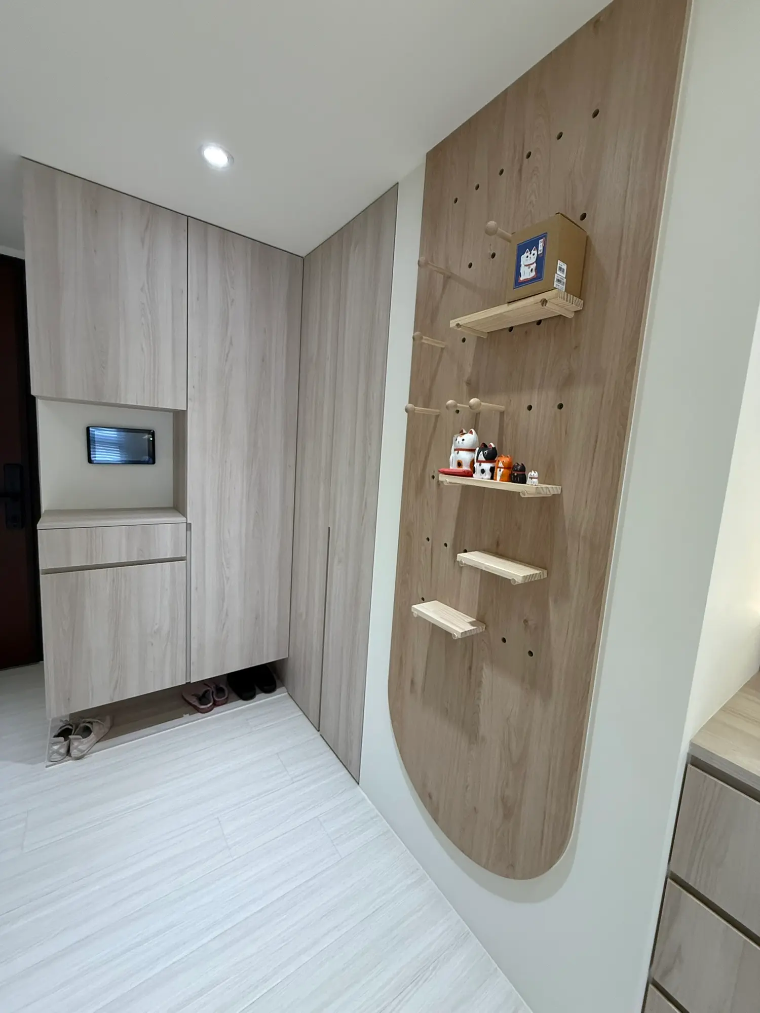 Studio apartment for rent TWD 29 000 - 17 ping - Taoyuan District,Taoyuan City slide 5