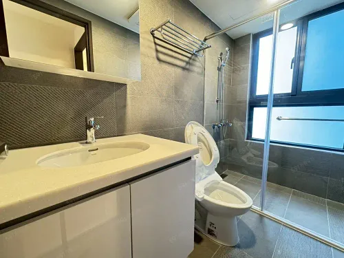 Apartment for rent TWD 19 000 - Gangxin 5th Rd - 3 bedrooms