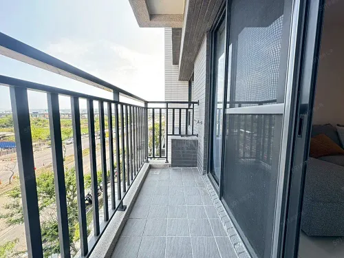 Apartment for rent TWD 19 000 - Gangxin 5th Rd - 3 bedrooms