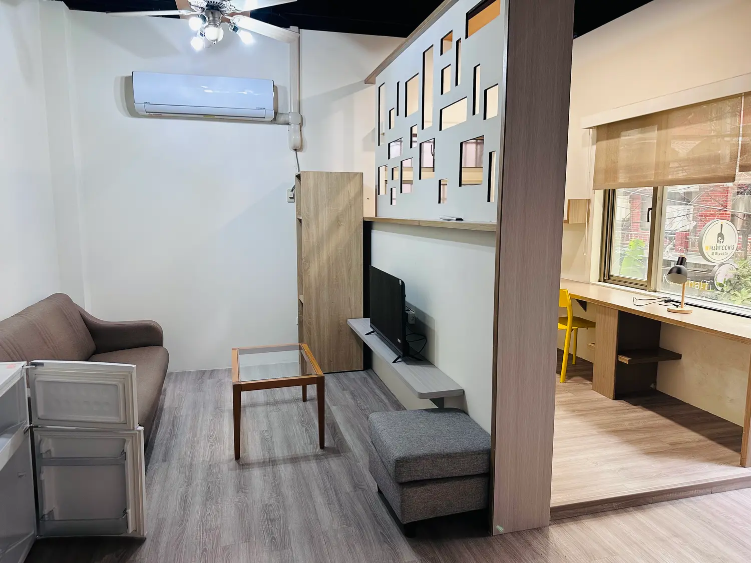 龍井區, 台中市分租套房、雅房出租 | TWD 16 500 | 13 坪 slide 0