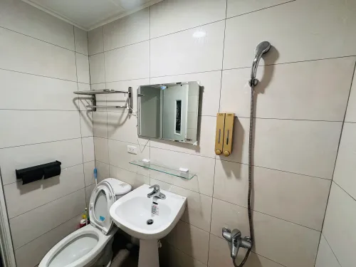 分租套房、雅房 出租 TWD 16 500 - 台灣大道五段3巷62弄 - 20 房