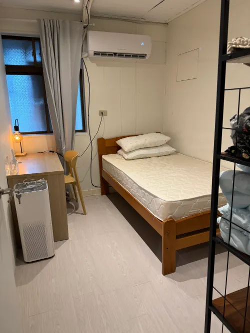 Room for rent NT$ 11 800 - Section 7, Zhongxiao East Road - 4 bedrooms