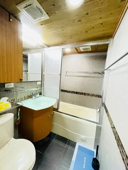 Studio apartment for rent in Zhongshan District, Taipei City | NT$ 28 000 | 10 ping slide 14
