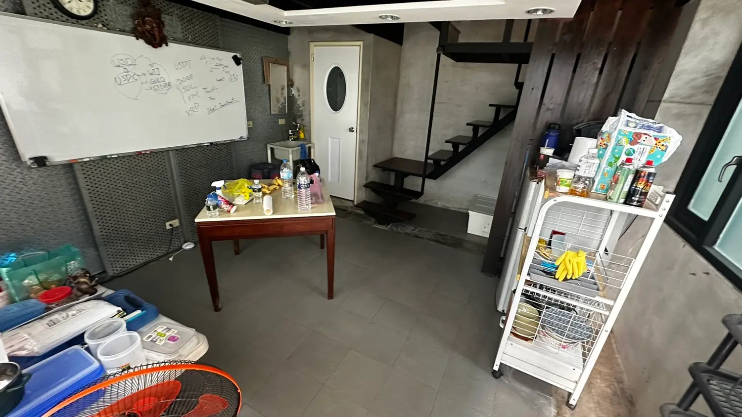 1 房 北屯區, 台中市透天厝出租 | NT$ 18 000 | 18 坪 slide 9