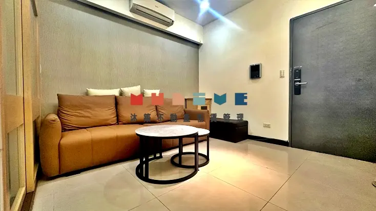 2 bedrooms apartment for rent in Songshan District, Taipei City | NT$ 68 000 | 16 ping slide 1