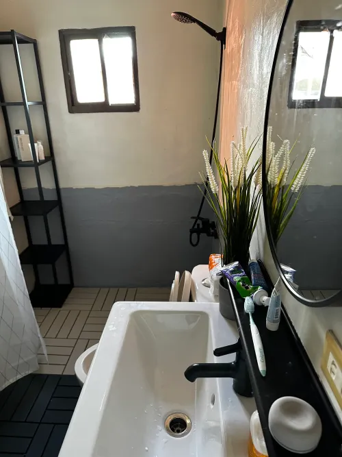 Room for rent NT$ 12 800 - Section 7, Zhongxiao East Road - 4 bedrooms