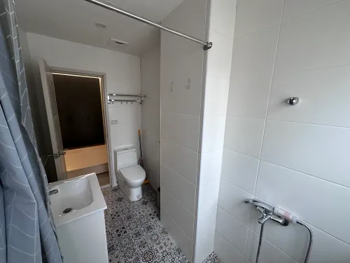 Room for rent NT$ 17 000 - Section 2, Wuquan W Rd - 1 room