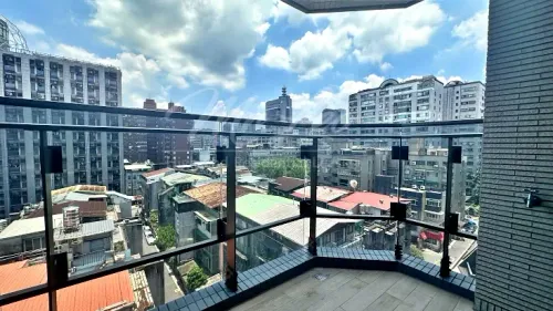 3 bedrooms apartment for rent in Daan District, Taipei City | NT$ 108 000 | 28 ping slide 13