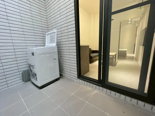 Room for rent NT$ 17 000 - Section 2, Wuquan W Rd - 1 room