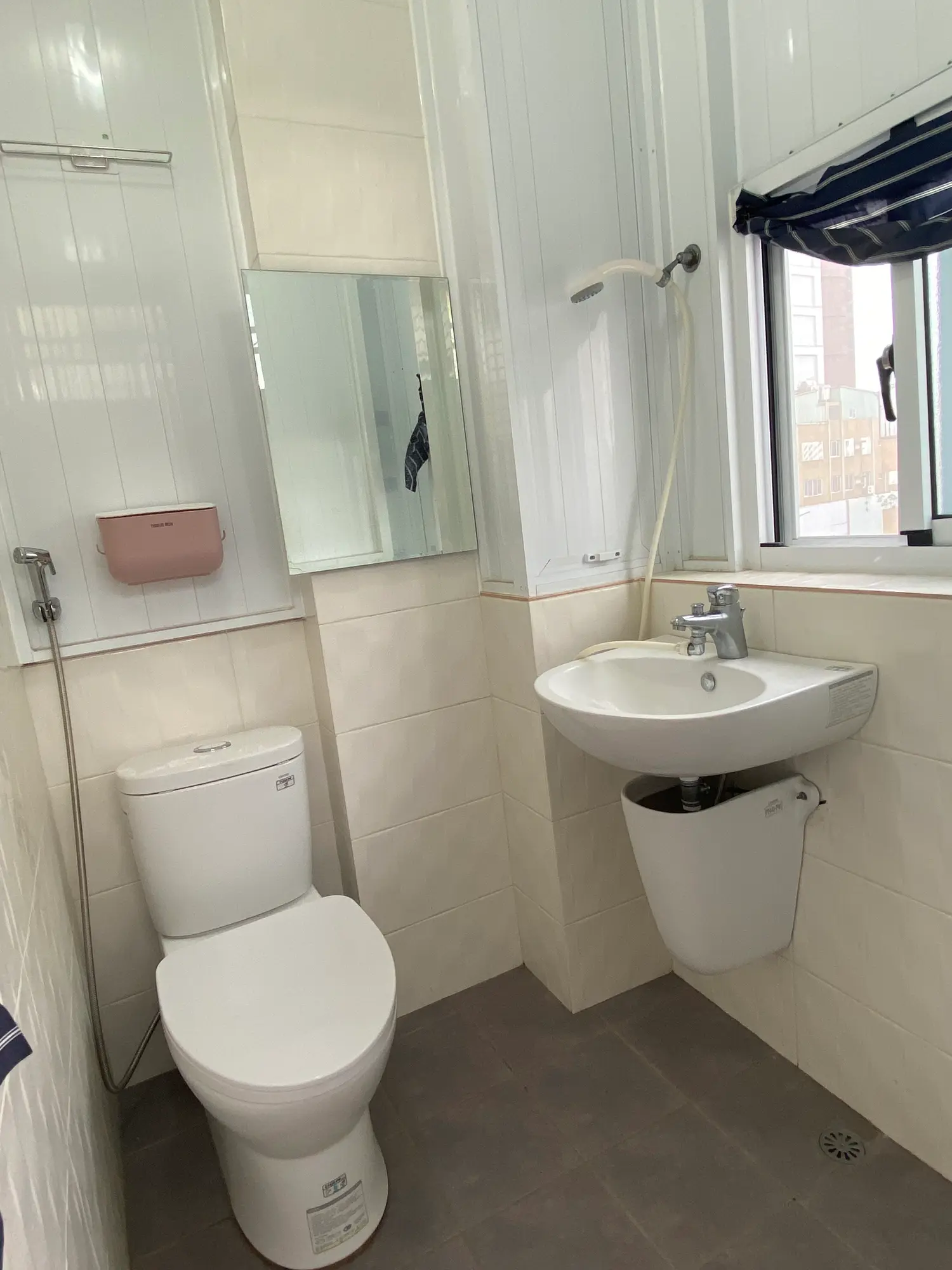 Room for rent in West Central District, Tainan City | NT$ 7 500 | 8 ping slide 1