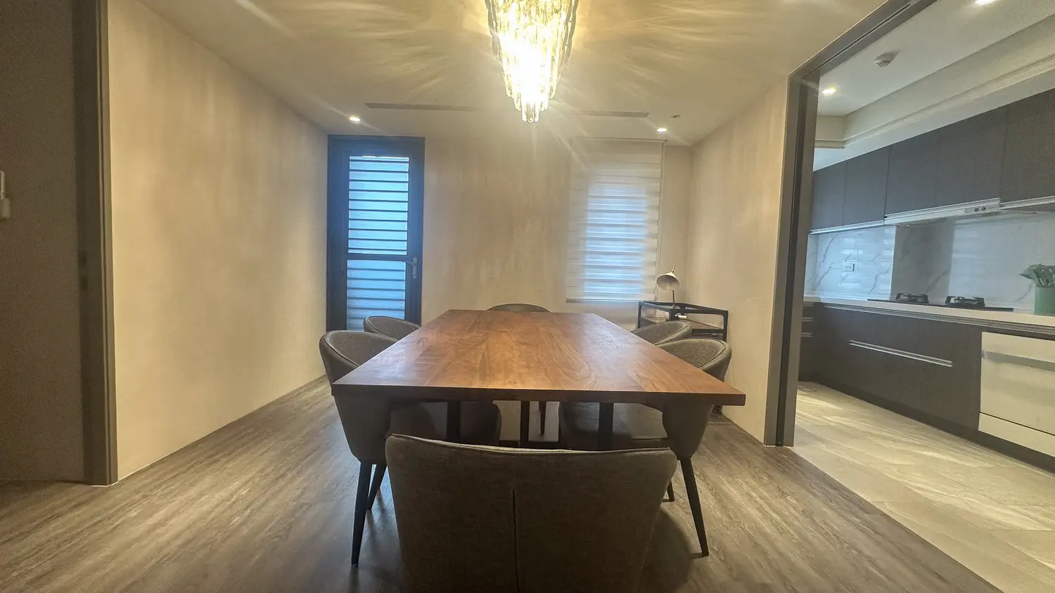 3 bedrooms apartment for rent in Taipei City, Daan District | NT$ 180 000 | 34 ping slide 2