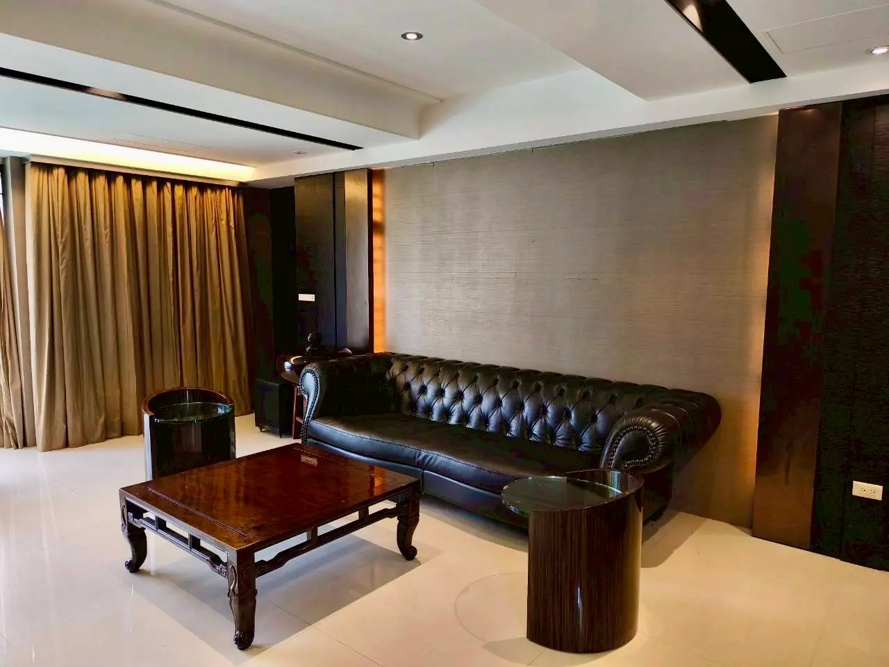 2 bedrooms apartment for rent in Shilin District, Taipei City | NT$ 68 000 | 32 ping slide 0