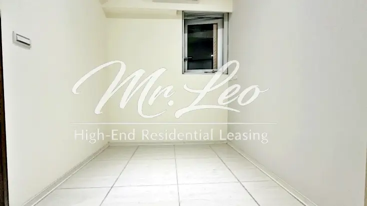 4 bedrooms apartment for rent in Zhongzheng District, Taipei City | NT$ 100 000 | 28 ping slide 5