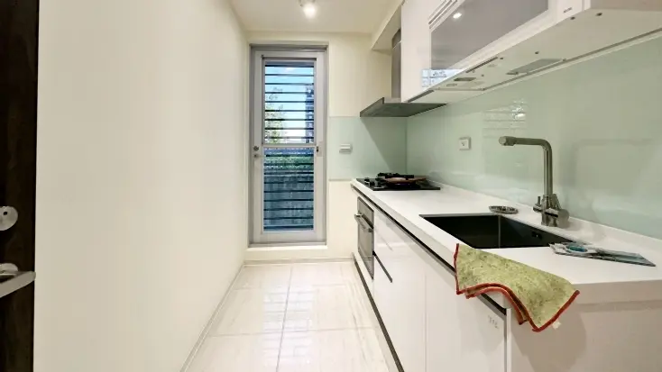 4 bedrooms apartment for rent in Zhongzheng District, Taipei City | NT$ 100 000 | 28 ping slide 4
