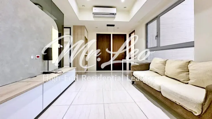 4 bedrooms apartment for rent in Zhongzheng District, Taipei City | NT$ 100 000 | 28 ping slide 1