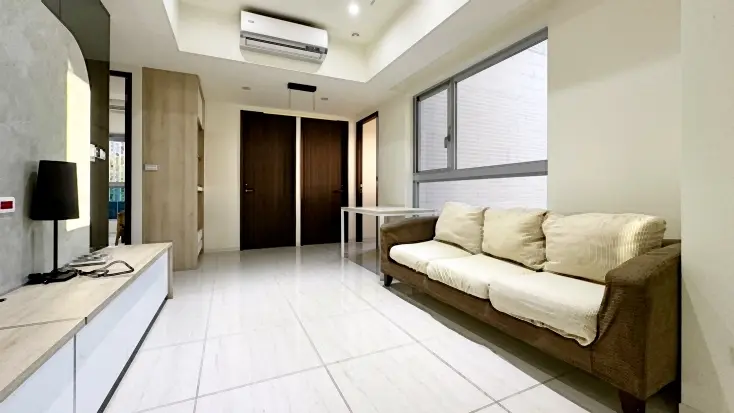 4 bedrooms apartment for rent in Zhongzheng District, Taipei City | NT$ 100 000 | 28 ping slide 3