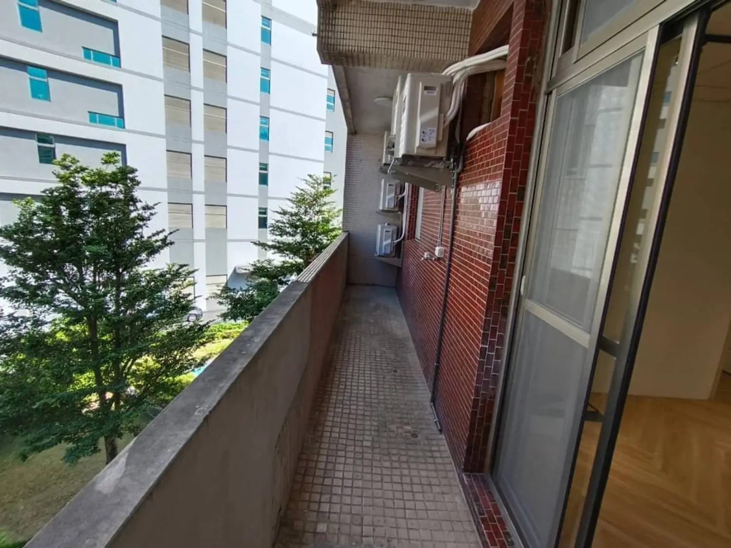 3 bedrooms apartment for rent TWD 36 000 - 20 ping - Neihu District,Taipei City slide 1