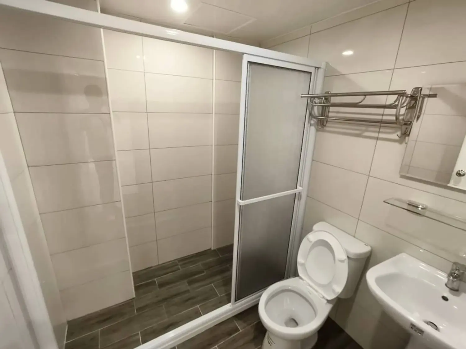 3 bedrooms apartment for rent TWD 36 000 - 20 ping - Neihu District,Taipei City slide 8