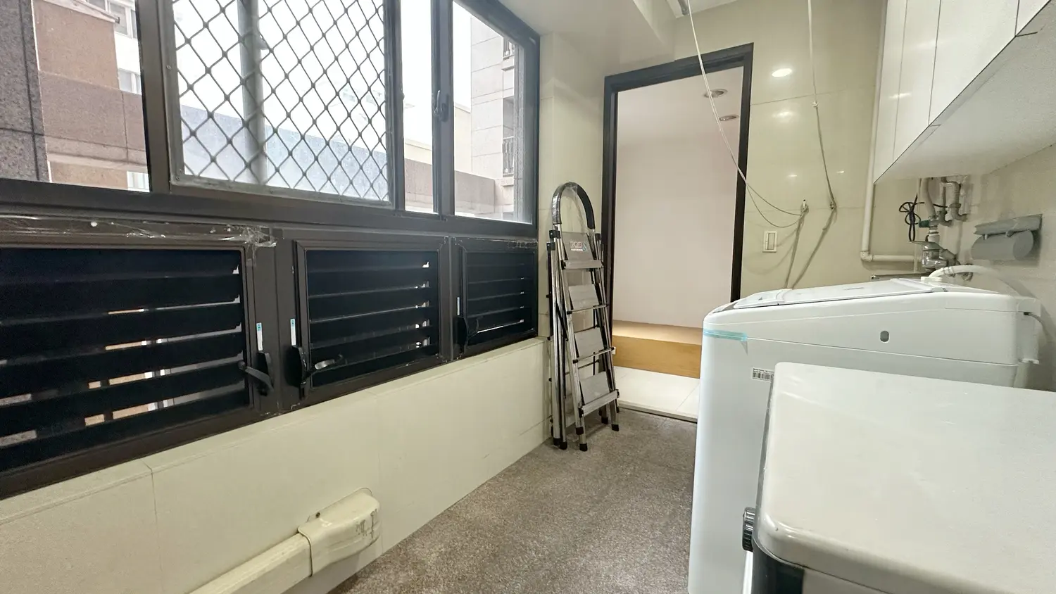 4 bedrooms apartment for rent in Zhongzheng District, Taipei City | NT$ 150 000 | 48 ping slide 16
