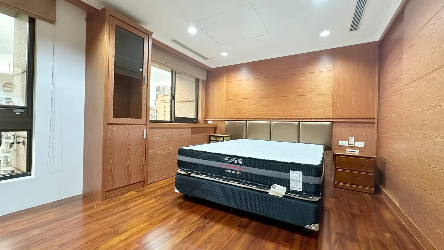 4 bedrooms apartment for rent in Zhongzheng District, Taipei City | NT$ 150 000 | 48 ping slide 12