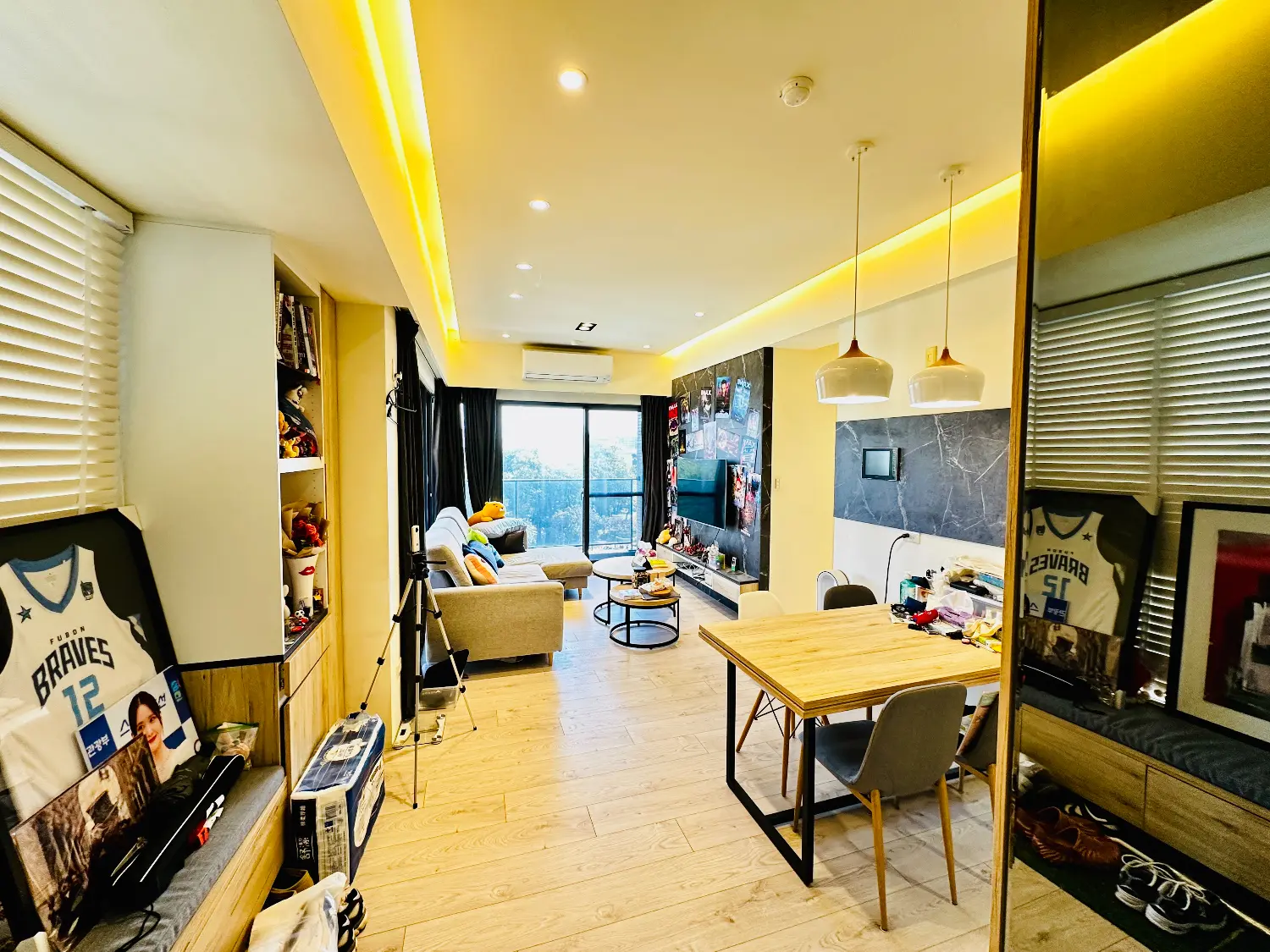 House for sale TWD 17 680 000 2 rooms - 20 ping - Taichung City, North District slide 0