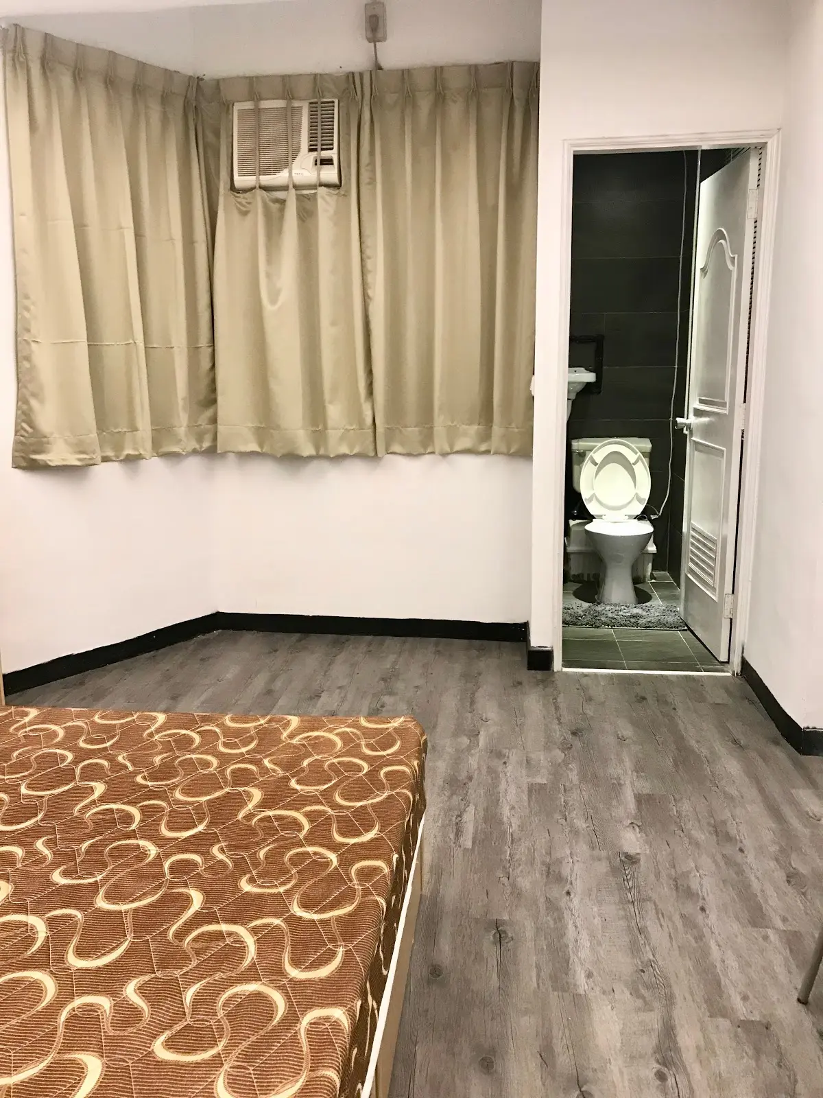 Room for rent in Zhongzheng District, Taipei City | NT$ 16 000 | 4 ping slide 8