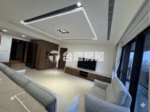 3 bedrooms apartment for rent in Taipei City, Daan District | NT$ 220 000 | 51 ping slide 0