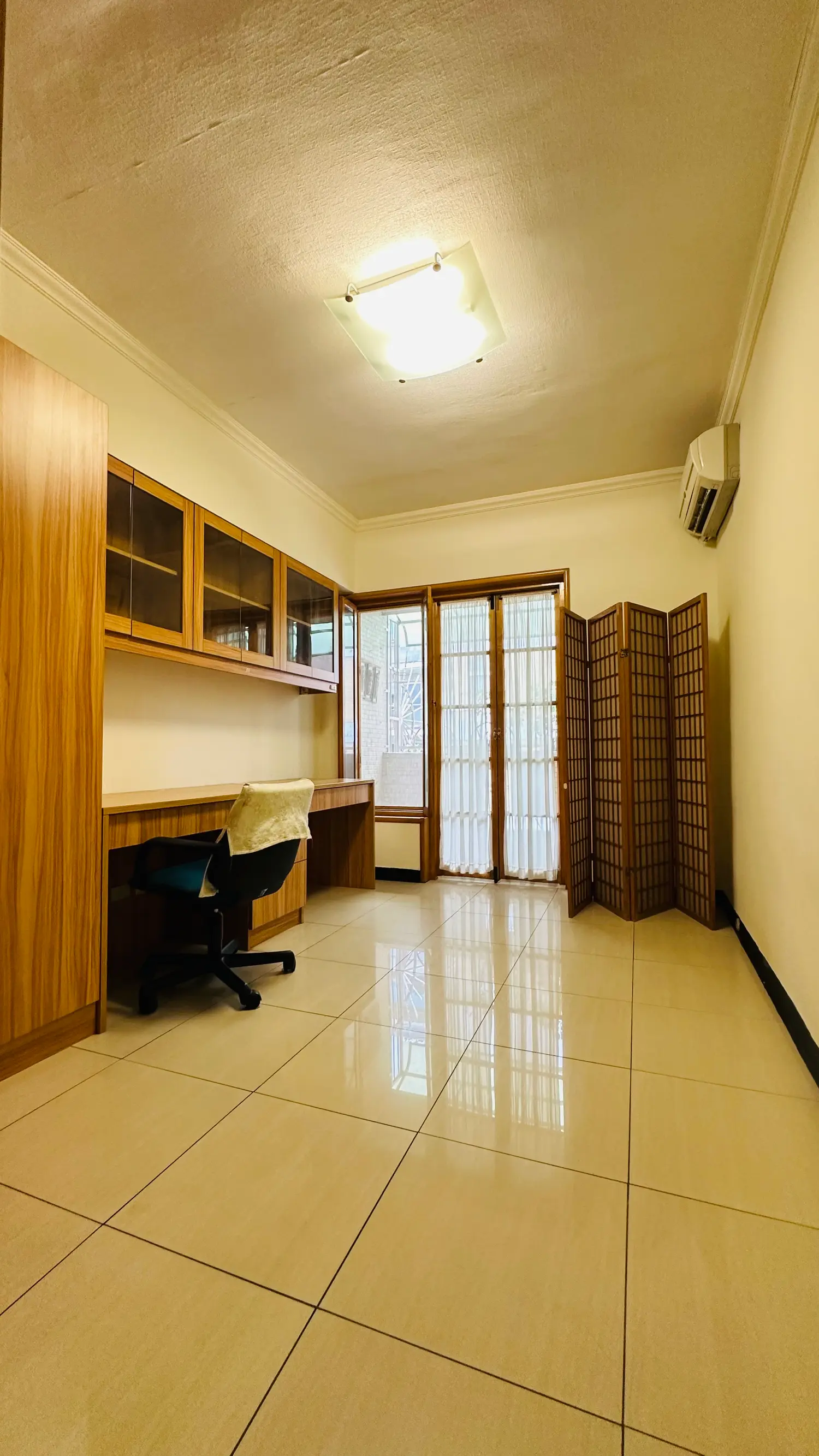 4 bedrooms apartment for rent in Shilin District, Taipei City | NT$ 50 000 | 48 ping slide 2