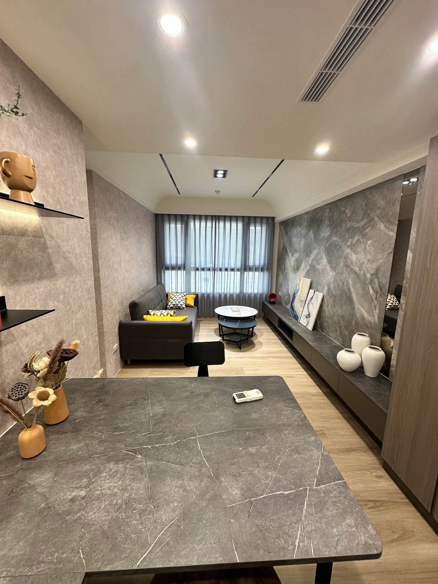 2 bedrooms apartment for sale in Houli District, Taichung City | NT$ 12 000 000 | 17 ping slide 1