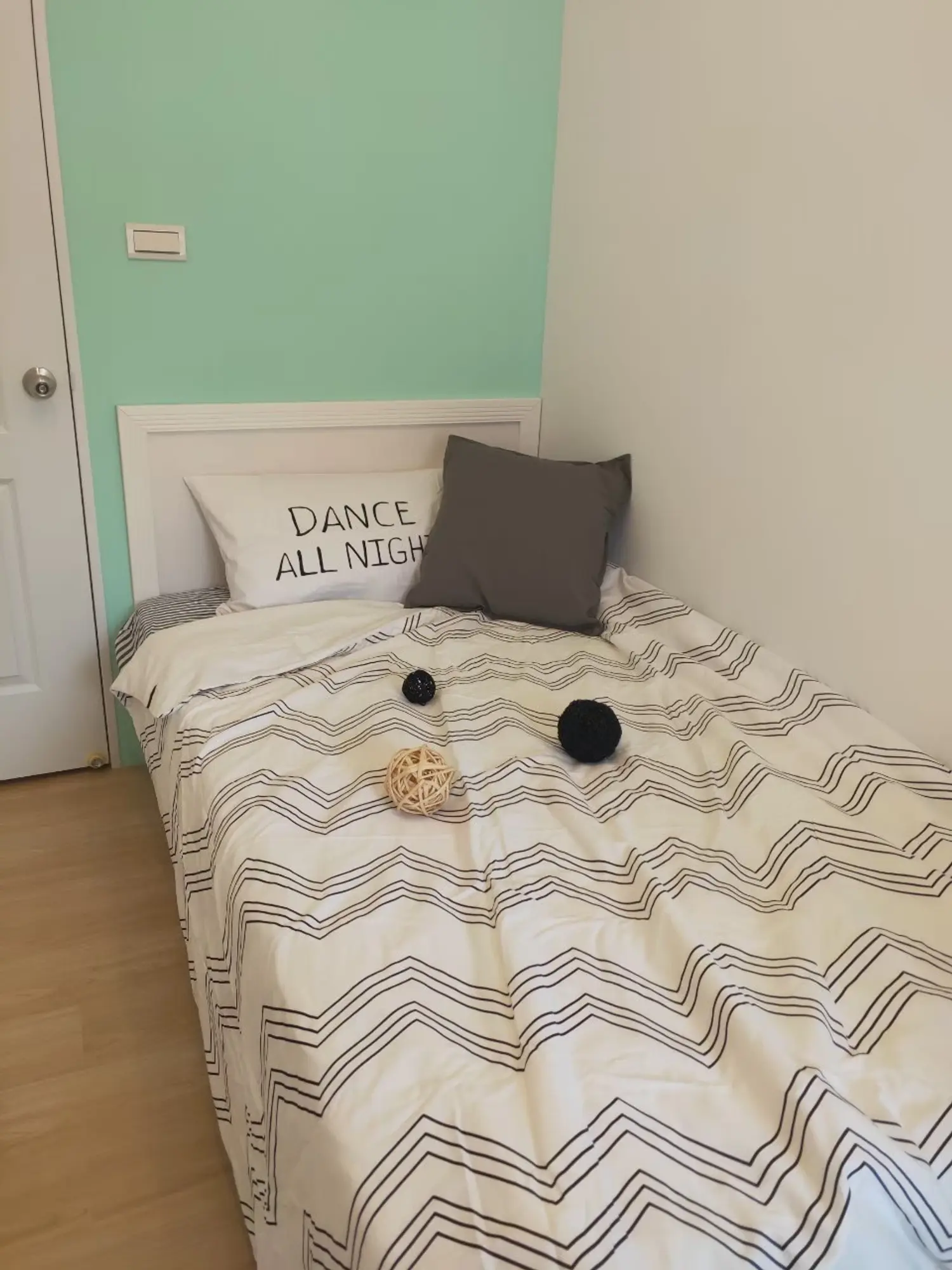 Private room for rent TWD 15 500 - 5 ping - Taipei City,Daan District slide 5