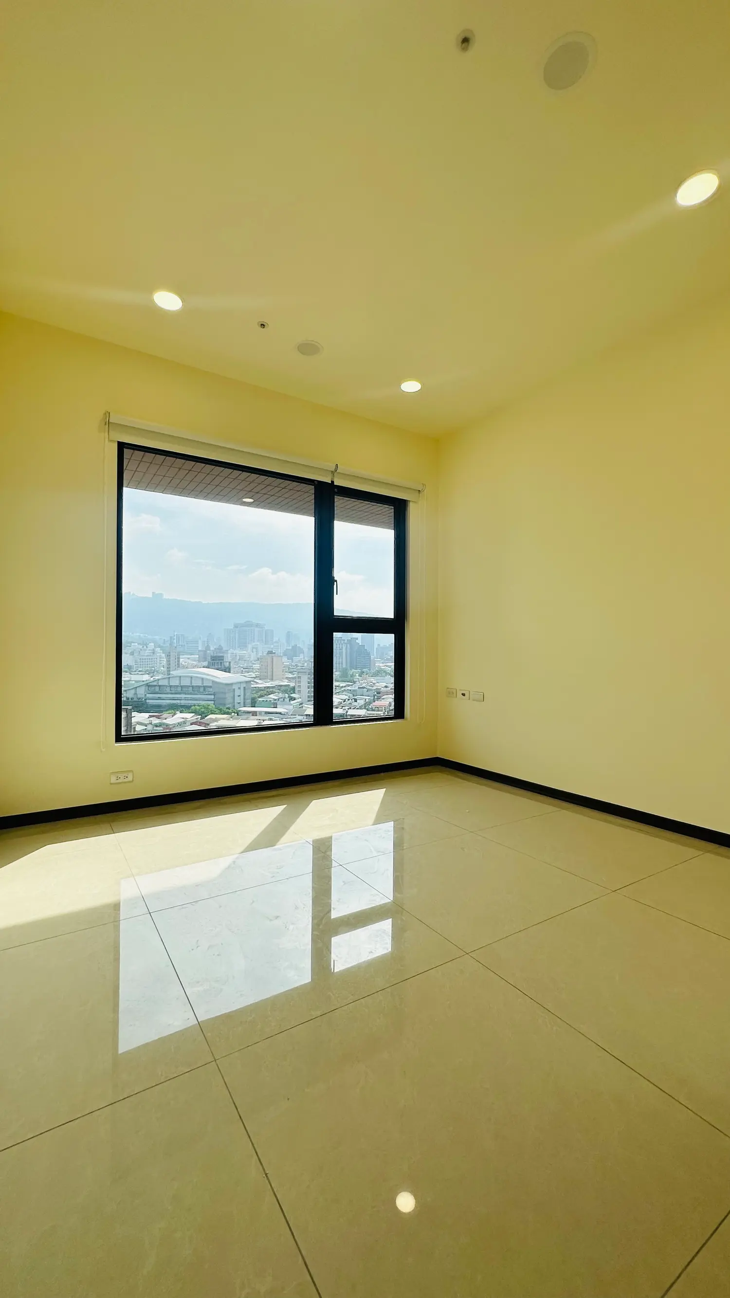 3 bedrooms apartment for rent in Beitou District, Taipei City | NT$ 73 800 | 23 ping slide 1