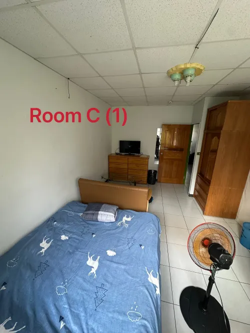 Private room for rent TWD 14 000 -  - 3 bedrooms
