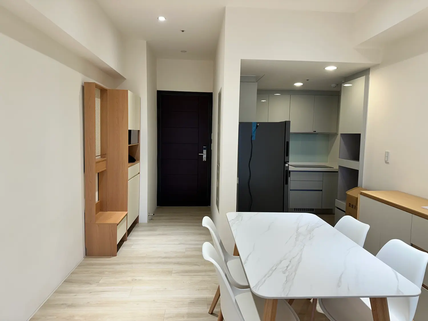 3 bedrooms apartment for rent in Wuri District, Taichung City | NT$ 34 000 | 26 ping slide 2
