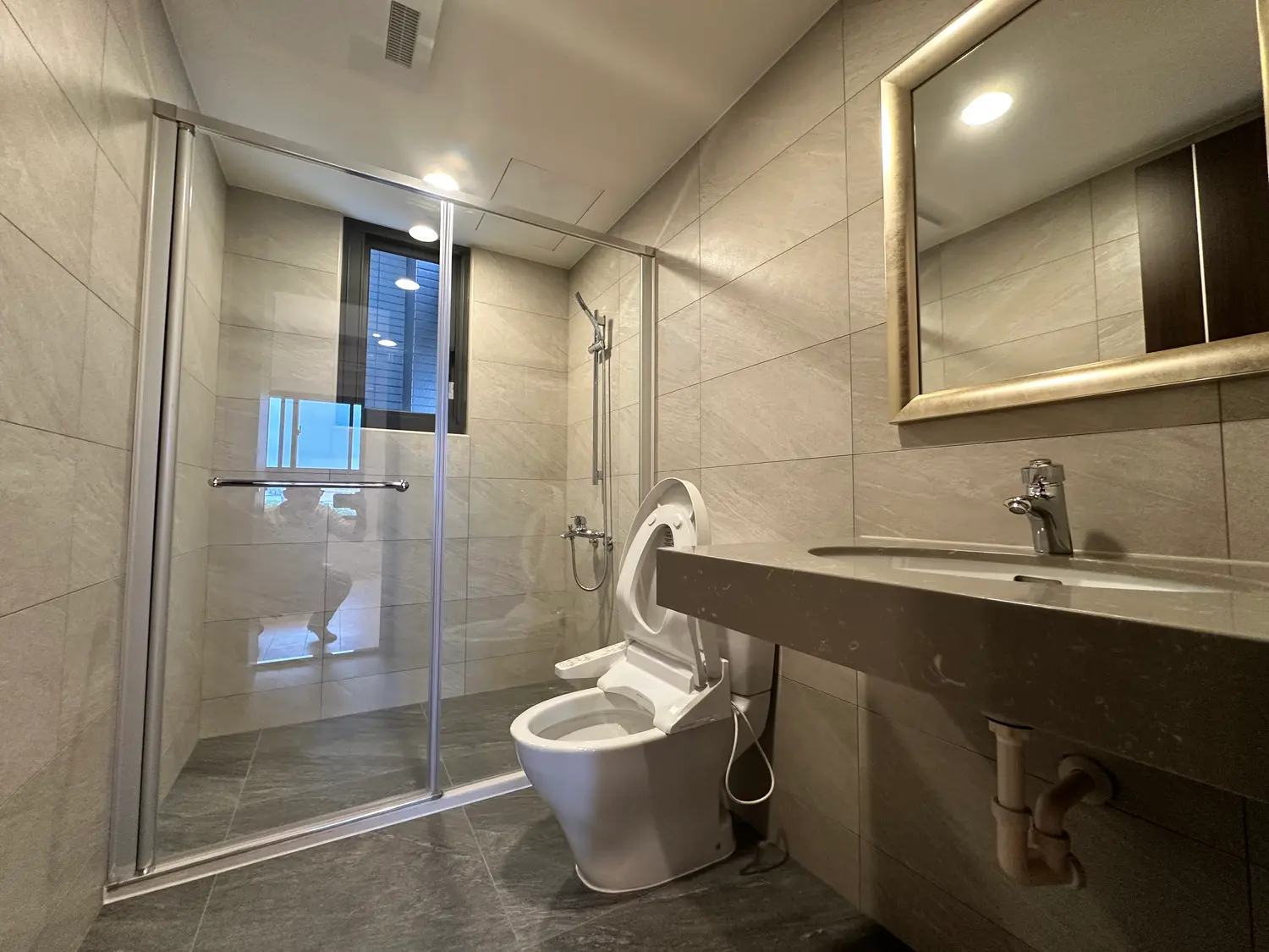 3 bedrooms apartment for rent in Wuri District, Taichung City | NT$ 34 000 | 26 ping slide 10