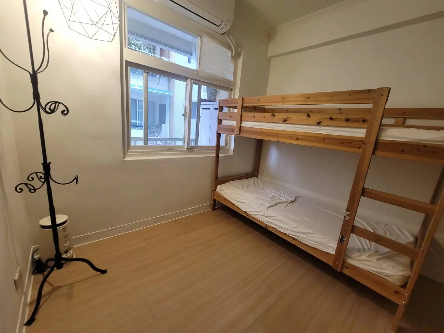 4 bedrooms apartment for rent in Shilin District, Taipei City | NT$ 48 000 | 37 ping slide 10