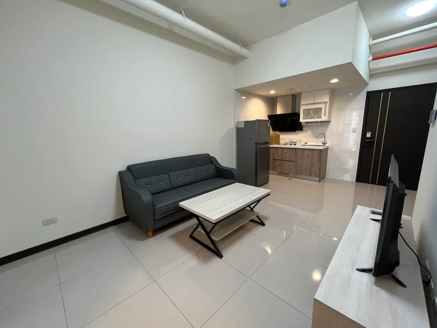 2 bedrooms apartment for rent TWD 17 000 - 17 ping - Qingshui District, Taichung City slide 1