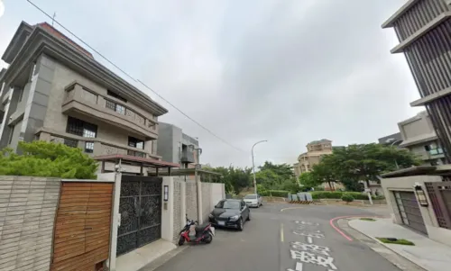 Villa for rent TWD 60 000 - 仁愛路一段211巷 - 1 room