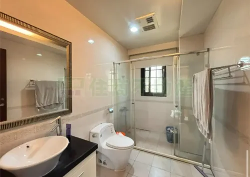 Villa for rent TWD 60 000 - 仁愛路一段211巷 - 1 room
