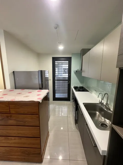 Apartment for sale NT$ 14 800 000 - Section 3, Sanfeng Road - 2 bedrooms